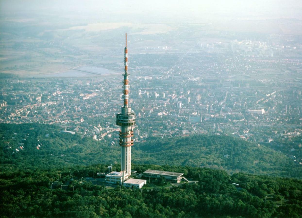 Apartament Arnyas Liget Pécs Zewnętrze zdjęcie